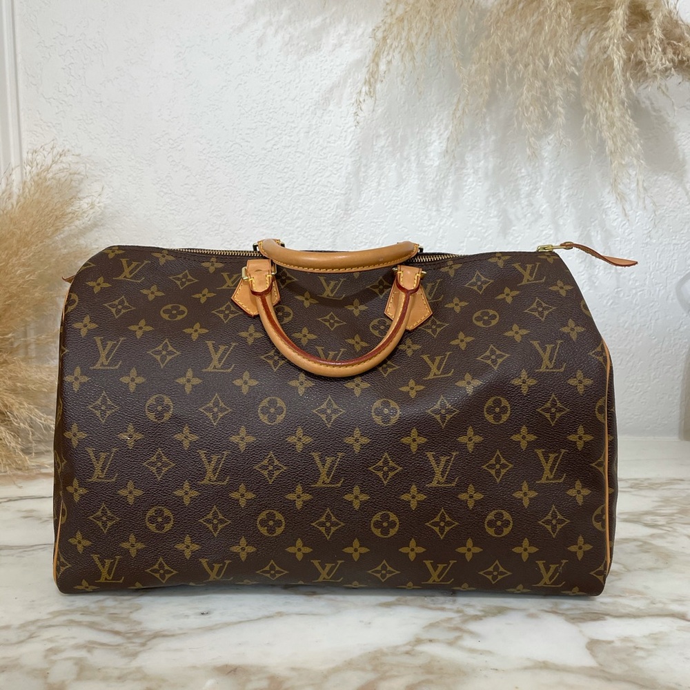 SOLD‼️. Authentic Louis Vuitton speedy 40